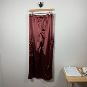 Persaya Women’s Wide Leg Satin Cargo Pants in Burgundy/Brown Size XL thumbnail 7