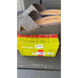 BareTraps Ellsa Bronze Woven Wedge Sandals Womens 8‎ Metallic Slip On Mules thumbnail 3