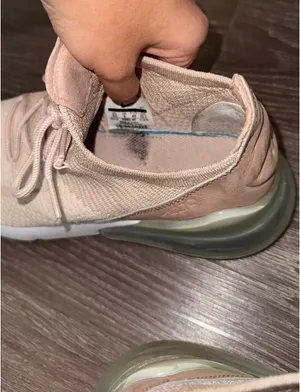 Nike Women’s Air Max 270 Flyknit thumbnail 11