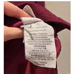 Arc'teryx Red Mock Neck Laina Knit Sweater Size‎ Medium thumbnail 5