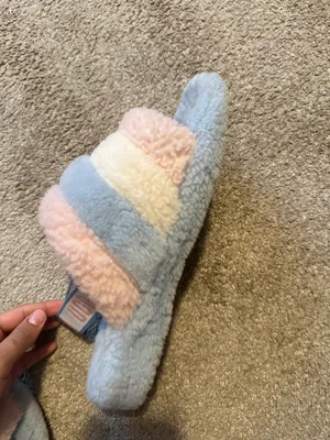 Slippers thumbnail 3