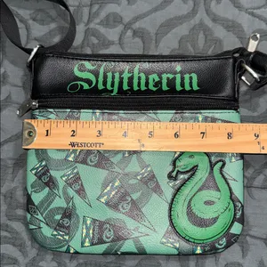 Loungefly Harry Potter Slytherin crossbody bag adjustable strap great condition thumbnail 4