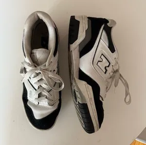 New Balance 550 White and Black Sneakers thumbnail 2