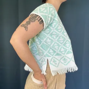 Vintage 70s Seafoam Green & White Fringe Towel Top thumbnail 2