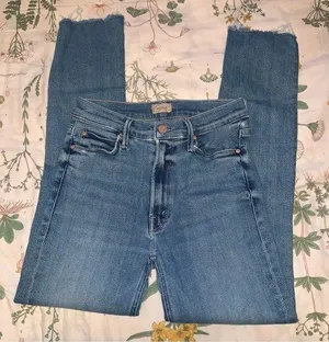 MOTHER JEANS The Mid Rise Dazzler Ankle Fray Riding The Cliffside thumbnail 1