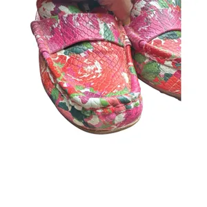 Isaac Mizrahi Pink Red Multi Floral Leather April Driving‎ Moccasins 7.5 thumbnail 5