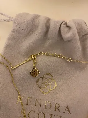 Kendra Scott Ari Heart Pendant Necklace Gold thumbnail 3