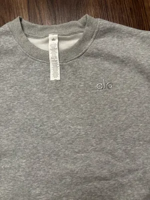 Alo Accolade Set Gray Large Crewneck + Shorts thumbnail 2