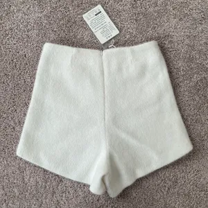 White Shorts thumbnail 4