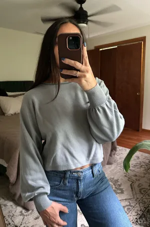 Cropped Gray Crewneck Sweatshirt thumbnail 1