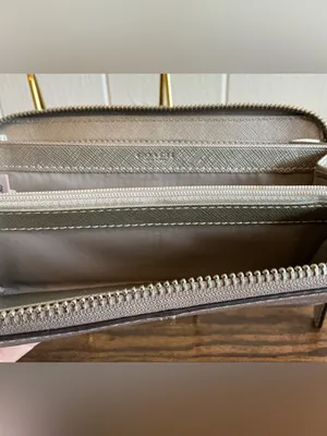 A Rare HTF Vintage Coach Silver Metallic Leather Zip Around Continental Wallet thumbnail 6