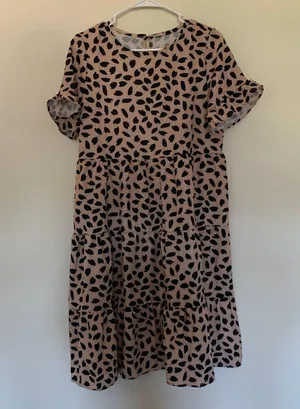 Amazon Women’s Small Tan Black Spotted Animal Print Midi Tiered Dress thumbnail 1