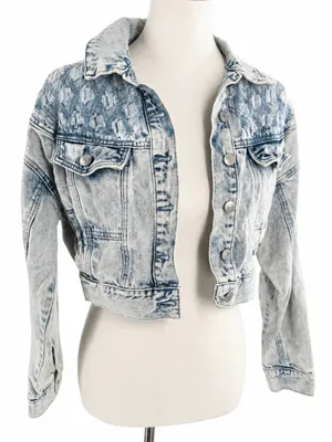 Forever 21 Light Wash Distressed Cropped Denim Jacket Size Small thumbnail 1