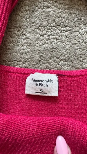 Abercrombie tank thumbnail 2