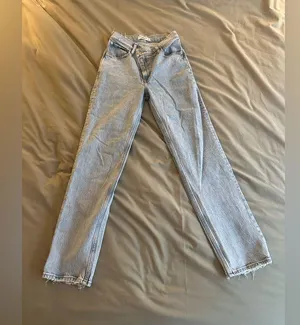 Abercrombie & Fitch Asymmetrical The 90s Straight Ultra High Rise thumbnail 7