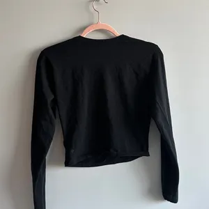 aritzia black long sleeve cut out crop top thumbnail 3