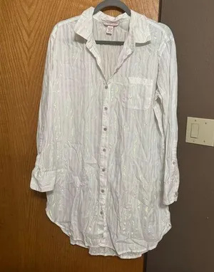 Victoria’s Secret long sleeve sleep shirt thumbnail 1