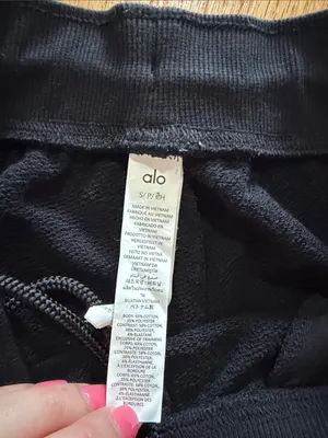 Alo Yoga Black Low Key Sweat Short Sz S thumbnail 2