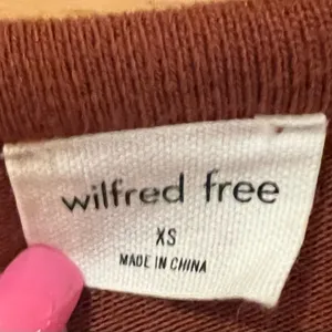 Aritzia Wilfred Free Button-Up‎ Knit Bodycon Midi Dress in Rich Chestnut Size XS thumbnail 4