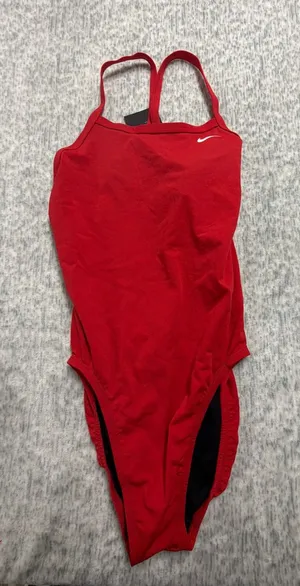 Nike‎ HydraStrong Solid Racerback One Piece Swimsuit Univ Red NESSA017 Size 34 thumbnail 1