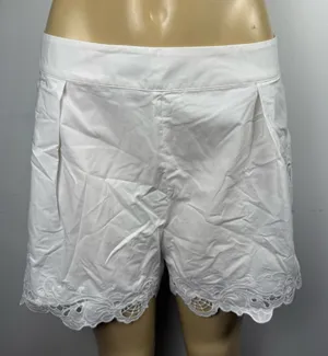 New Zara Embroidered Pleated Lace Shorts Sz L White High Waist NWT thumbnail 1