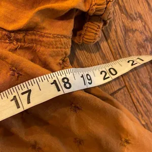 Old Navy brown square neck embroidered puff sleeve top M thumbnail 8