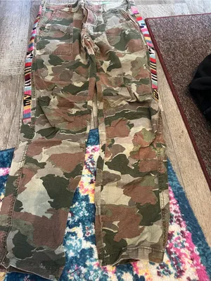 Anthropologie the wanderer Women’s Camo Utility Jeans with Multicolor Side Trim thumbnail 9