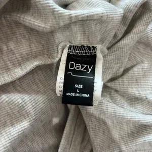 Gray Fitted Crop Tank Top Size L thumbnail 3