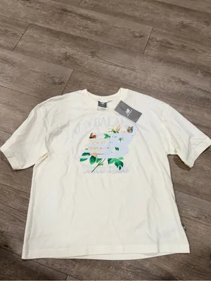 New Balance Cream Graphic Tee with Green Botanical Detail thumbnail 4
