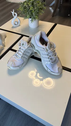 Vintage Nike Shox NZ "White Metallic Silver" - Y2K Aesthetic - Women's Size 9 / EUR 40.5 thumbnail 13