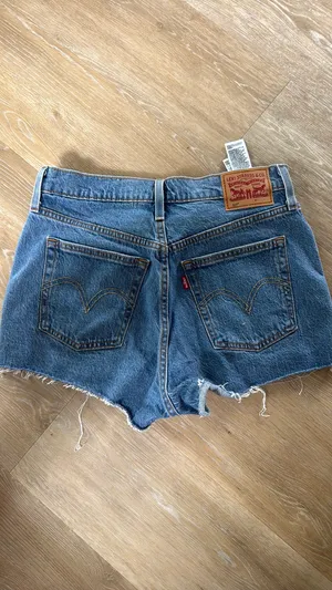 Levi’s 501 Shorts thumbnail 2