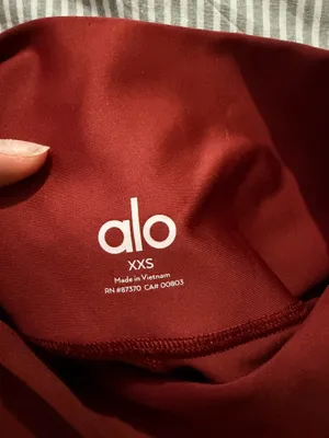 Alo Yoga Leggings thumbnail 2