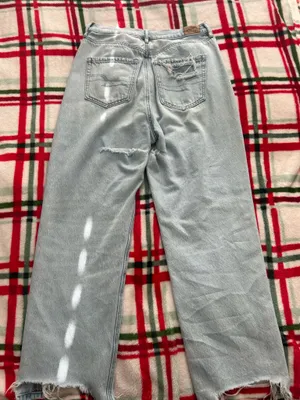 American Eagle Outfitters Highest Rise 90s Boyfriend Distressed Light Wash thumbnail 2
