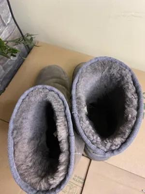 UGG Women's  Suede Boots Size 8 thumbnail 4