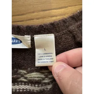 Old‎ Navy Fair Isle Sweater V Neck Pullover Lambswool Sz Large Holiday Christmas thumbnail 8