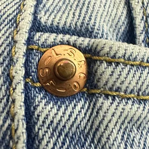 Levi's Premium Wedgie jeans button fly high waist size 26 thumbnail 5