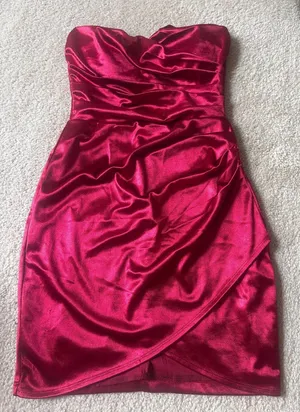Windsor Bodycon Heart Shaped Bust Mini Dress XS thumbnail 1