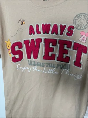 Disney Winnie the Pooh Beige Red Short Sleeve Tee S thumbnail 7