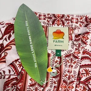 NWT Farm Rio Tropical Cameo Belted Romper Size M 100% Cotton Puff Sleeves thumbnail 6