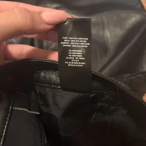Aritzia Wilfred Womens Sz 4 The Melina Pant Vegan Leather Black #81518 HighWaist thumbnail 6