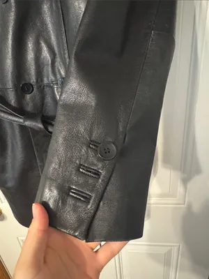 Wilson’s Pelle Studio Black Leather Double-Breasted Trench Coat with Tie Belt thumbnail 3