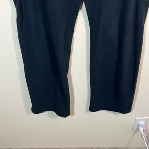 Under Armour Women’s Black‎ Fleece Sweatpants Medium Base Layer thumbnail 3
