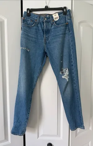 Levi's Classic Distressed Blue Jeans thumbnail 1