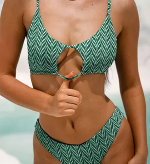 BERLOOK Green Geometric Textured Cut Out SET 27 Size M thumbnail 2