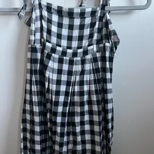 Old Navy Black and White Checkered women’s Dress thumbnail 2