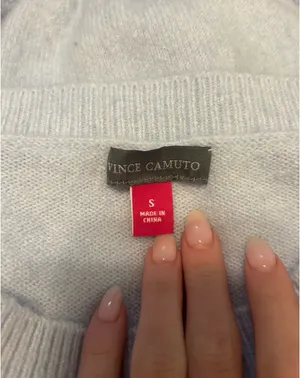 Vince Camuto Sweater thumbnail 3