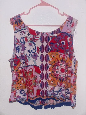 Rose + Olive Top Floral thumbnail 1