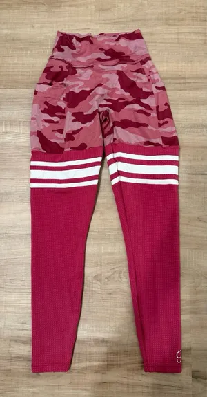Bombshell camo leggings! thumbnail 1