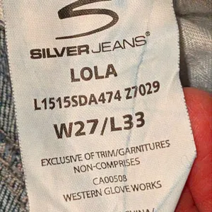 Silver Jeans Lola‎ Flare 27 x 33 Faded Wash Ripped Distressed Denim Studded thumbnail 4