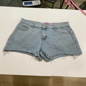 Edikted Size L Light Wash Denim Shorts Pink Bow Y2K Coquette Cutoff thumbnail 3